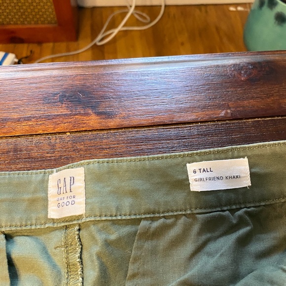 GAP Girlfriend Khaki (Tall) - Picture 2 of 2